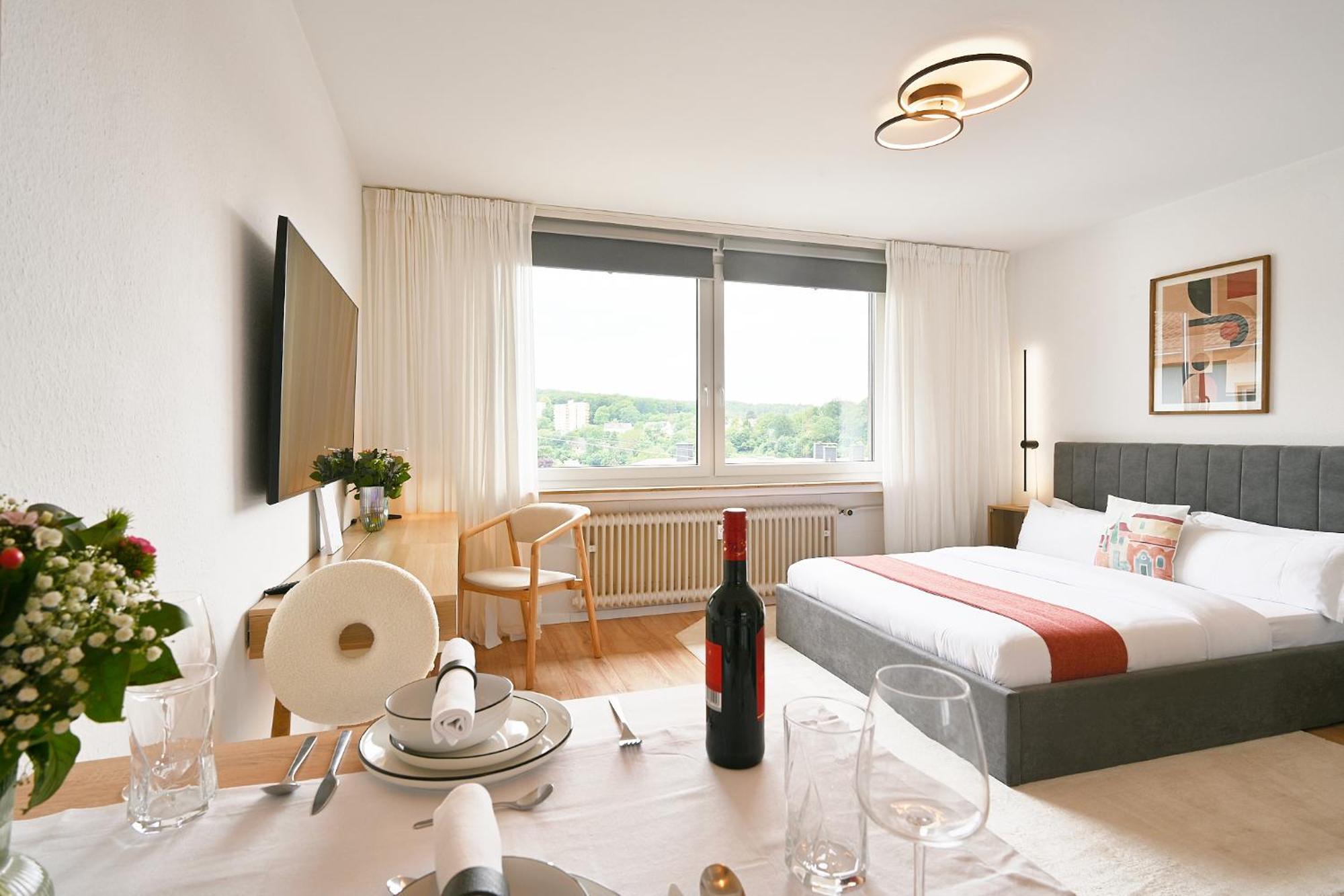 Beautiful And Stylish 1-Bedroom With Kitchen And King Size Bed Wuppertal Bagian luar foto